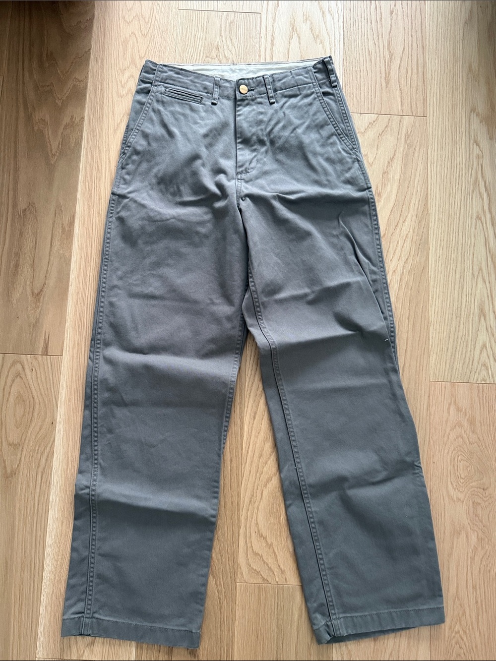 Zara Men's relaxed fit chino pants - color Khaki